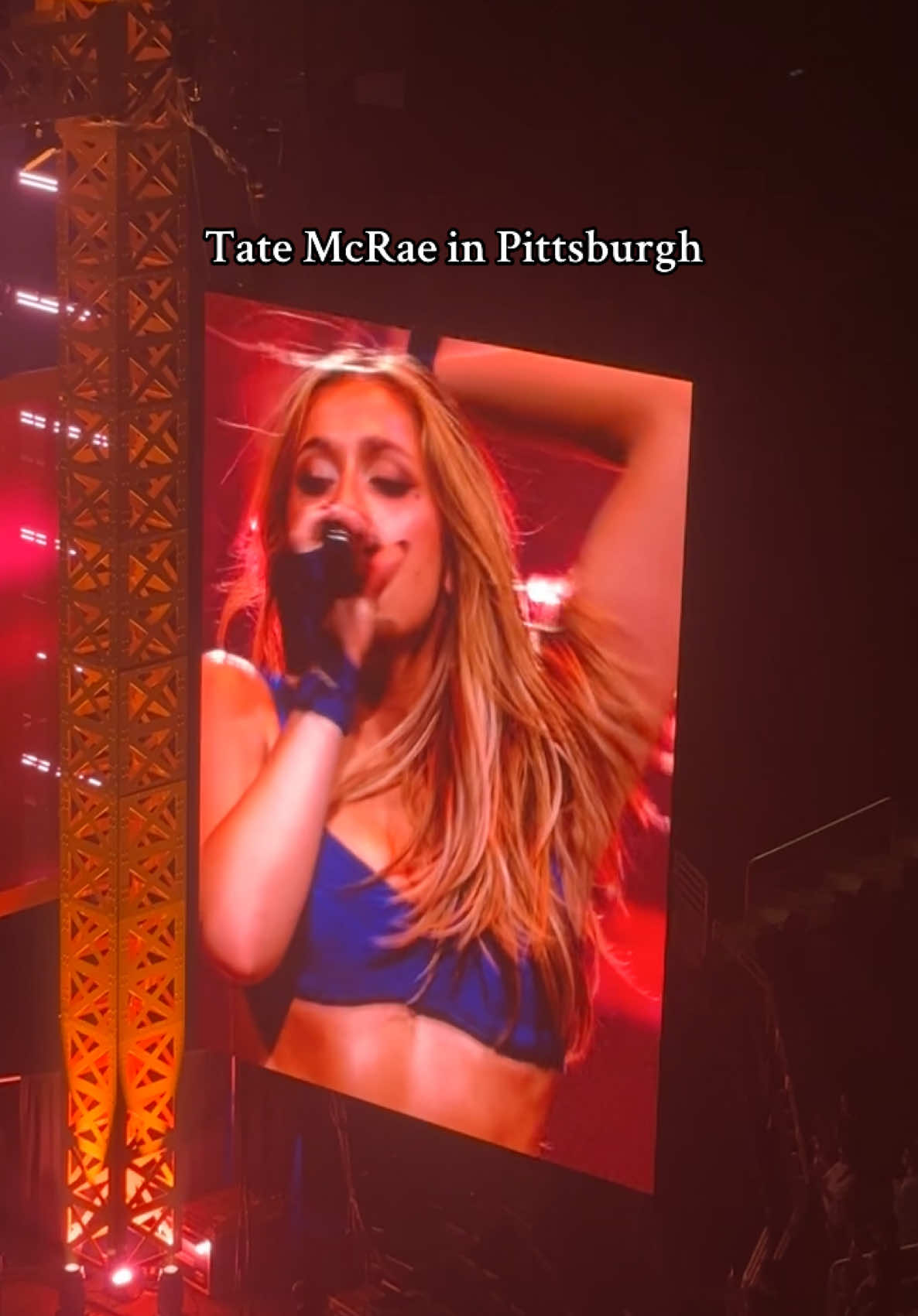 Tate McRae in Pittsburgh PA 🤍 @tate mcrae #tatemcrae #misspossessivetour #tatemcraetour #concerts #concerttok 