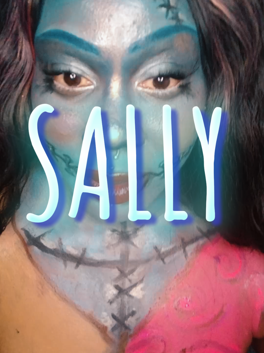 Day 19: SALLY  #31daysofhalloweenmakeup  #nightmarebeforechristmas #Spookymakeup #halloweenmakeupideas #creativemakeup 
