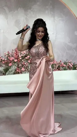 #هلابش 💃💃 تناغم بيني و بين الفرقة المبدعين 🥰 #همسة #السعودية #الرياض #ترند فستاني من بوتيك لايس بالرياض @lys.boutique7 