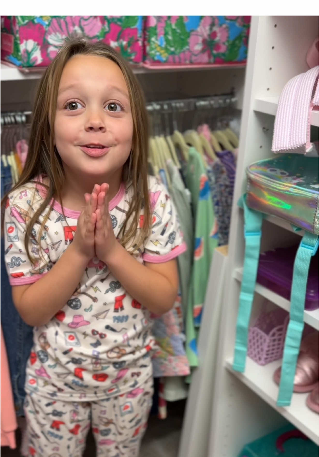 When the low tomorrow is 44° and Char’s turtleneck era officially begins 🍂🧣 this girl is on cloud nine. #kidclothes #lewk #middlechild #MomsofTikTok #fallvibes 