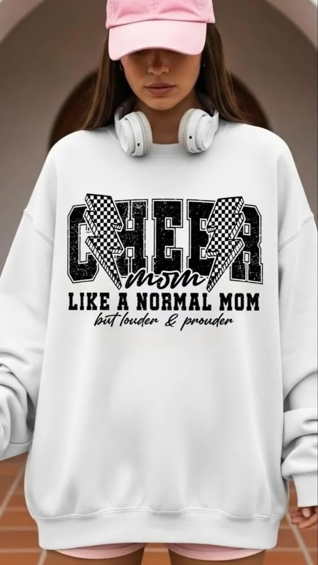 Trendy & Cozy for every Cheer Mom ⚡💕 #mamasweatshirt #cozysweatshirt #cheermom #touchdown #footballmom #trendyshirt #momlife #cozyseason #sweatshirt #momgift #pod