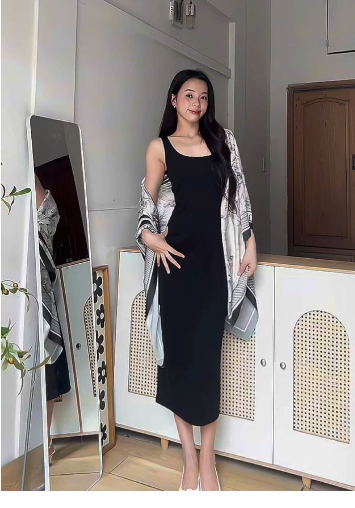 Nó sang íi mấy bà #1m68review #mellihomewear #vaybody #dambody #khanlua 