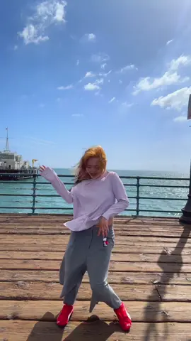 My partner 🌊 and 🌬️ 🎶@Sabrina Carpenter #LA #statenisland 