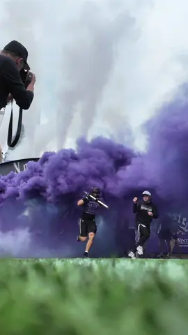 This walk out is wild 😭 #CollegeFootball #football #fyp #nfl #northwesternfootball 
