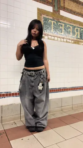#train #nyc #OOTD #fitcheck 
