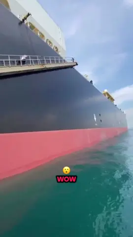 LNG ⛴️        #maritimepilot #vessel #shipping #supertanker #trending 