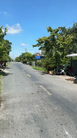 NHÀ ĐẤT MR ĐẾN chuyên: LÀM MÔI GIỚI BẤT ĐỘNG SẢN VÀ LÀM GIẤY TỜ ĐẤT ĐAI.  Lh : 0906 737 249