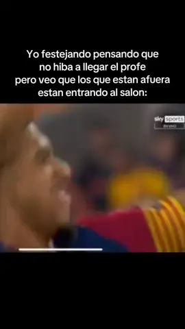 si pasa 😔#humor #escuela #araujo #futbol #maestro 