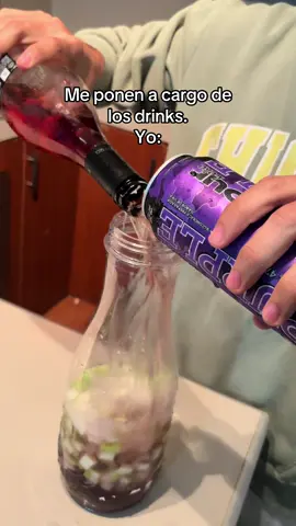 El primero en caer pierde 😈 #drink #cix #chiclayo #fourloko 
