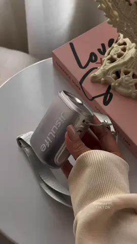 this new neck fan from @Jisulife.Philippines is a game changer! finally a hands-free fan 🤩💫 #fan #waistfan #neckfan #portablefan #fyp 