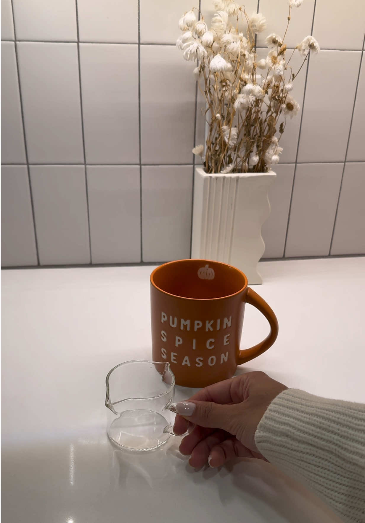 Hot chai latte #chailatte #falldrink #pumkinspice #latte #Recipe 