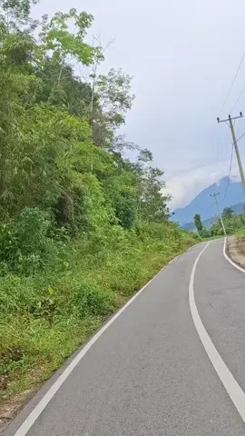 Part II Simpang Sebadas Ujung aspal mulus ketemu jalan rusak lagi  #lensa_Bengkayang #bengkayangkalbar #ayokebengkayang #Wisatakalbar #lensabengkayang 