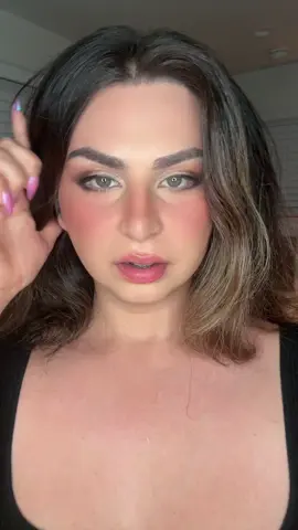 I’m really feeling myself in this makeup today 💄✨ Feeling beautiful, confident, and ready to take on the week. Here’s to a more vibrant and radiant rest of the week! 💕 #FeelingMyself #ConfidentBeauty #MakeupVibes #GlowFromWithin #SelfLove        