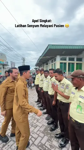 Bupati tekankan satpam wajib senyum layani pasien di Rumah Sakit #senyum #melayani #rumahsakit #acehbarat #foryou 