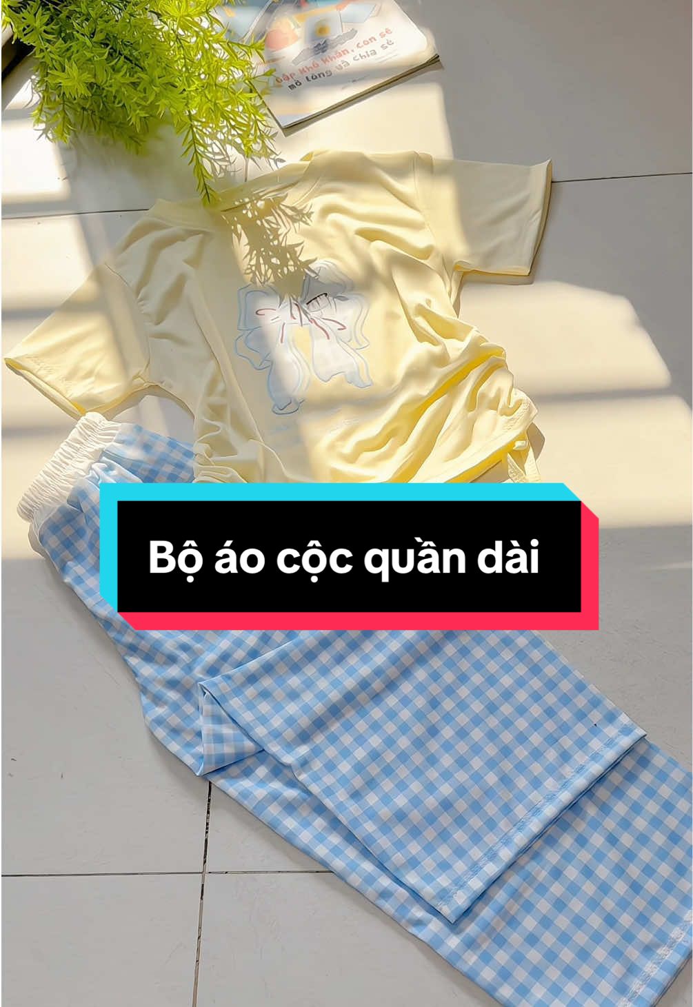 Set bộ áo cộc rút eo 2 bên phối quần dài xuông cho bé gái #xuhuong #bobegai #boaococquandaibegai #boaococquansuong #thoitrangbegai 