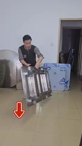 Bàn gấp inox, Nhìn vào mũi tên，Đủ vàng không có xe