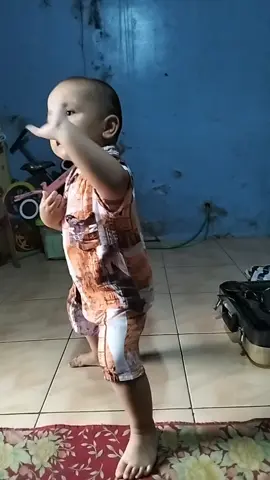 sanes joged sanes 😁😁 #ujangzhafran