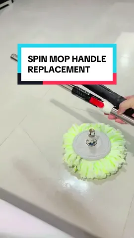 Sira na ba ang mop mo pero okay pa ang timba? 👀 Huwag nang bumili ng buong set — palitan mo lang ang handle at parang bago ulit! 🧼💪  #mophandlereplacement #mopreplacement #spinmop #spinmophandle #fyp 