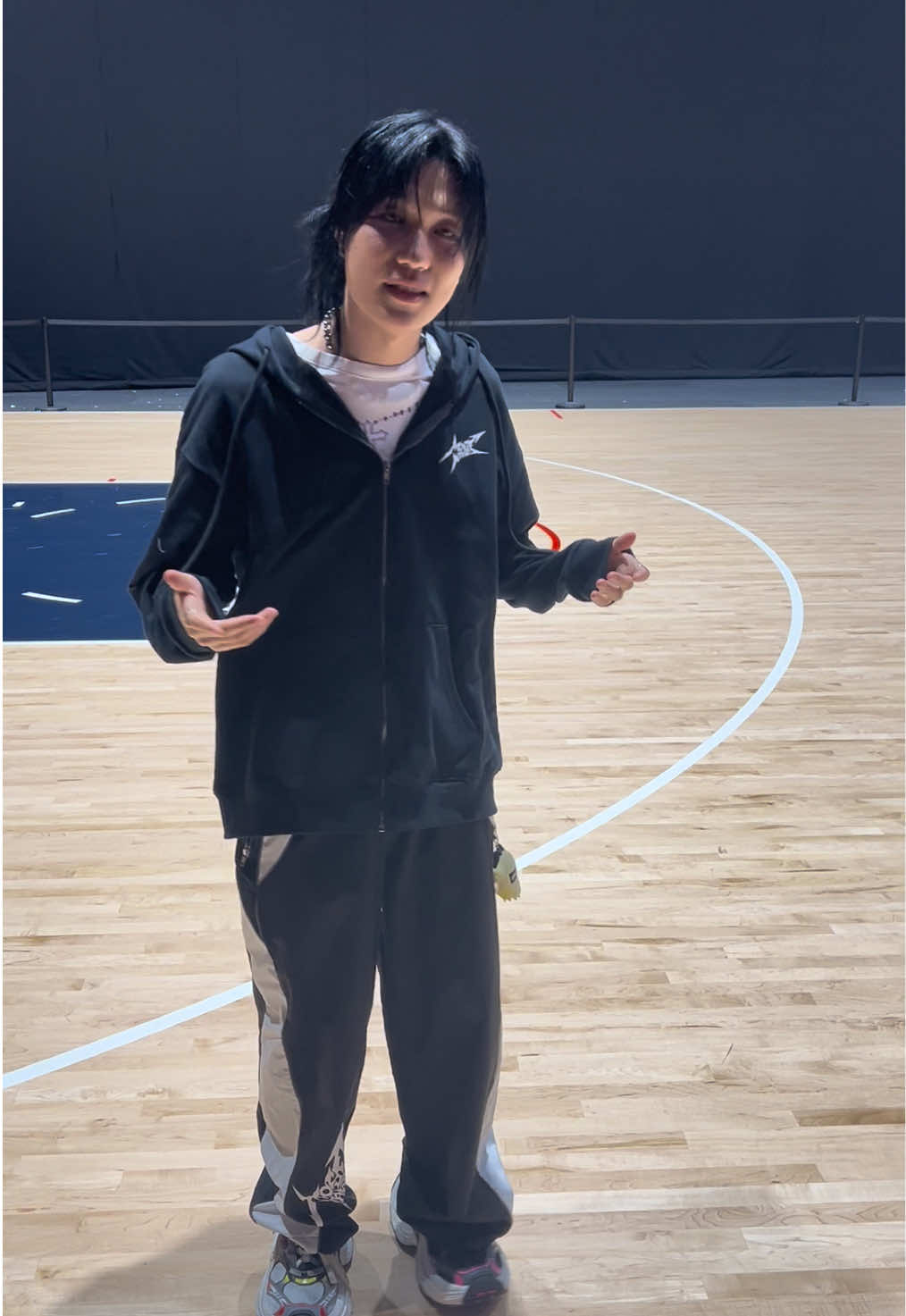 P1Harmony Los Angeles send off - Jongseob dancing Sticky #p1harmony #jongseob #sticky