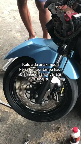 Wong mumet dolanan e KZR😵‍💫 #vario125old #variokzr #variomodifikasi #kikookzr #fyp 