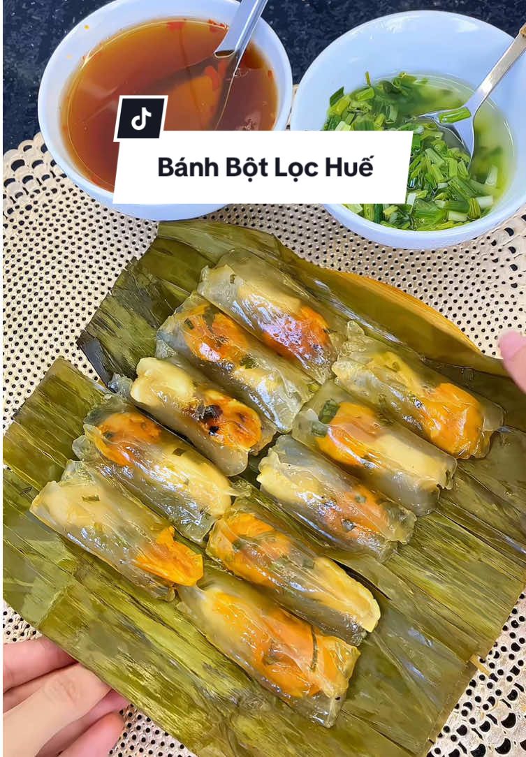 Giờ có thể ăn bánh bột lọc chuẩn vị Huế mà không cần phải vào Huế nữa rồi #khoaitay2k #reviewanngon #banhbotloc #banhbotlochue #banhbotlocnhantomthit 
