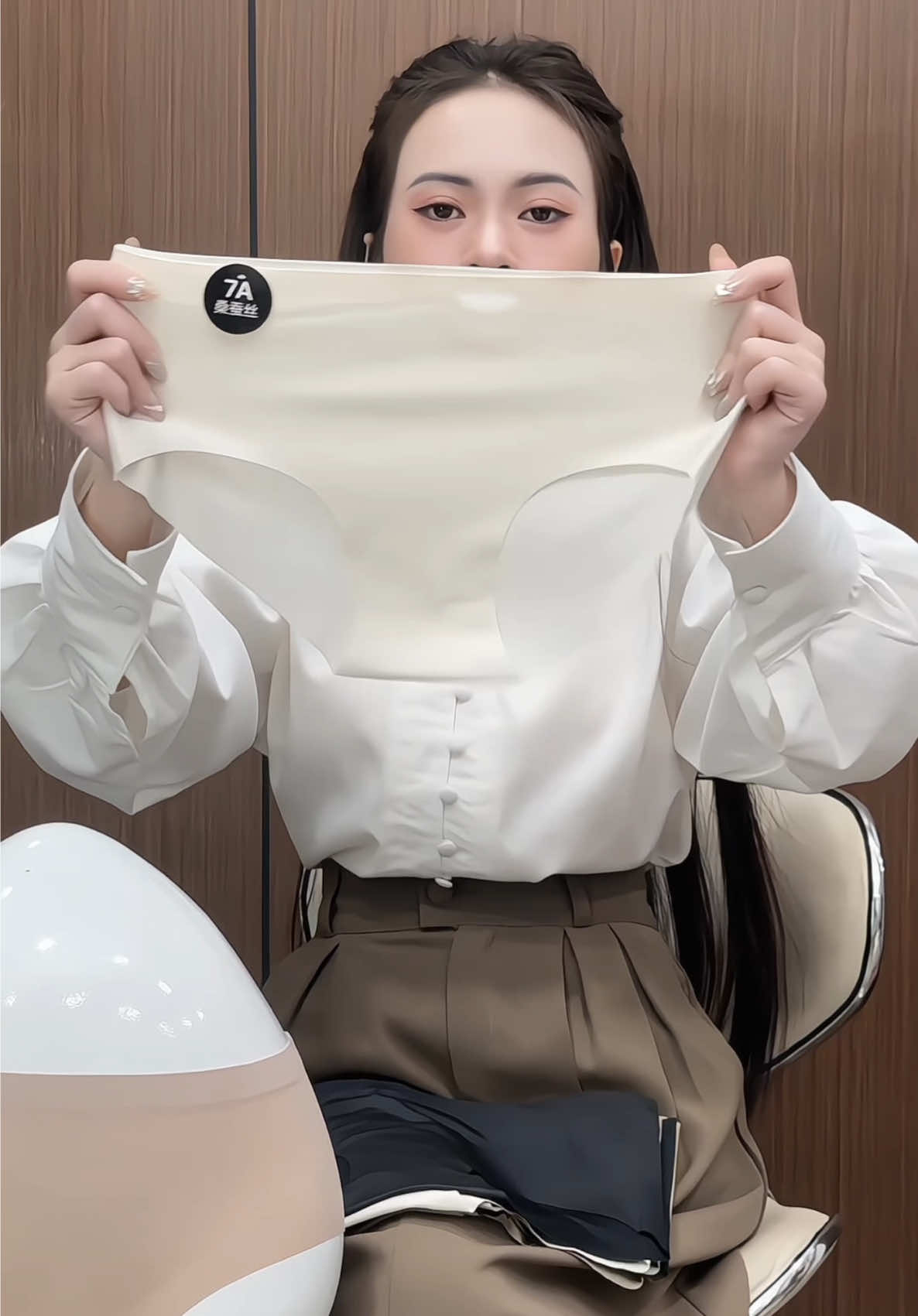 Chị nào muốn mặc lên tinh tế hỏng có lộ gì hết thì vào team e nè