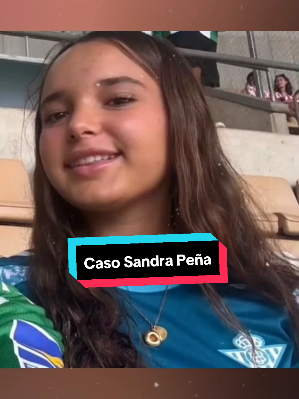 Caso Sandra Peña: Sus padres avisaron dos veces a la escuela sobre el acoso que sufría, pero ignoraron las alertas y ella se quitó su propia vida Sandra tenía 14 años, tenía sueños, tenía familia que la amaba. El acoso escolar no es 