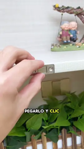 ❓¿Tus cajones o puertas se abren solos o no cierran bien? Con estos cierres magnéticos ultrafinos, todo queda en su lugar sin necesidad de taladro ni tornillos. ✔️ Adhesivo fuerte y diseño discreto ✔️ No dañan tus muebles ✔️ Funcionan en madera, vidrio o metal 🧩 Vienen 10 en el set 📦 Envío gratis 💳 Pagás al recibir Una solución fácil para mantener tus espacios organizados. #hogarordenado #cierresmagneticos #cajones #trucodecocina #lasmegaofertas
