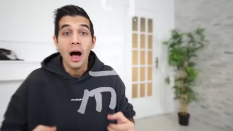 Don't use very  Stop saying 'very' and level up your English with advanced vocabulary! ✅Download my FREE English learning book here: https://pocenglish.com...​ ✅Join the channel and get exclusive content:     / @pocenglish  ​ Tired of saying 