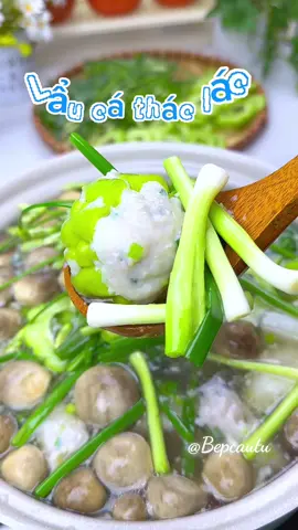 Lẩu cá thác lác. Đơn giản nhanh gọn lẹ mà lại rất ngon#BEPCAUTU #monanngon #xaykenhtiktok #laucathaclac #laungon 