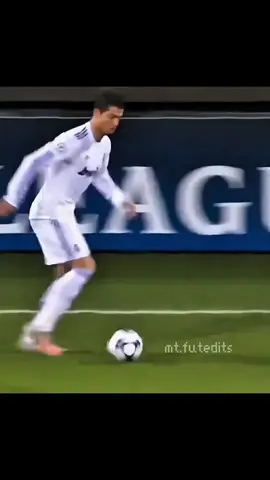 Ronaldo crazy skills in 2011☠️ #fyp #futbol #footballtiktok #cr7 #cristianoronaldo 