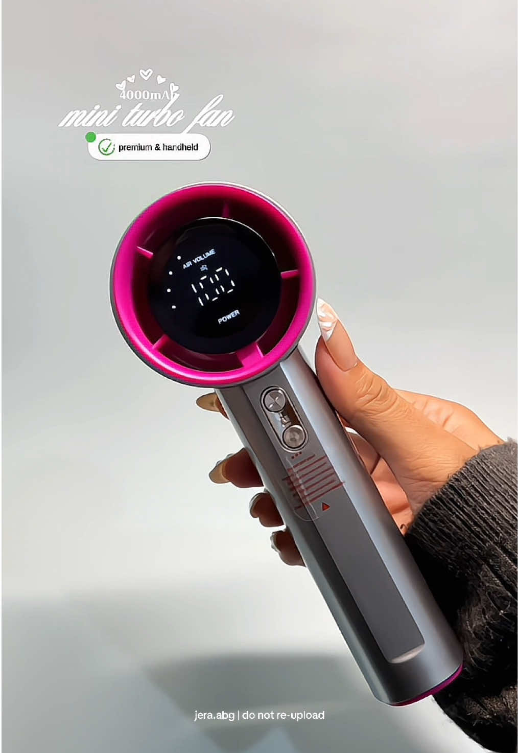 Napaka-PREMIUM ng Mini turbo fan nato✨ 4000mAh, 100 speed power 😍 and yet so affordable pa😩💗 #fan #turbofan #miniturbofan #portablefan #handheldfan 