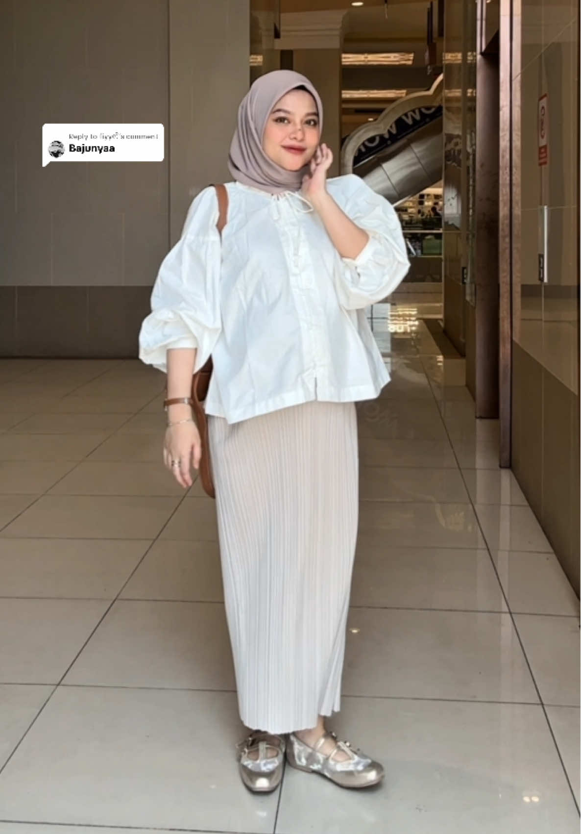 Replying to @fiyyᰔᩚ skalian ku spill semua deh yahhh👀 #fitcheck #todaysoutfit #ootdhijab #outfitbumil #innerdress 