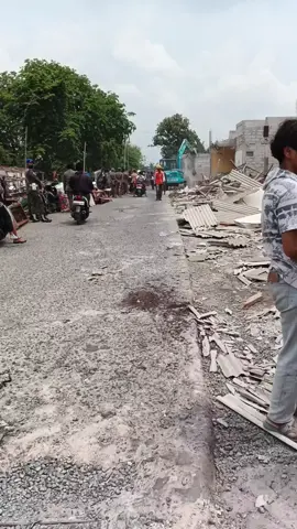 semoga allah beri kesabaran untuk warga²yang kena musibah aamiin🥲🤲 #fypviralシ  #desakarangraharja  #cikarangutara  #penggusuranrumahkaliulu 