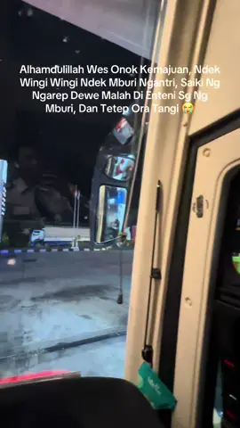 @aldookvian tetap dengan pendiriannya, tetep ora tangi 😭 #juragan99 #mercedesbenz #fyp #storybusmania #storydriver 