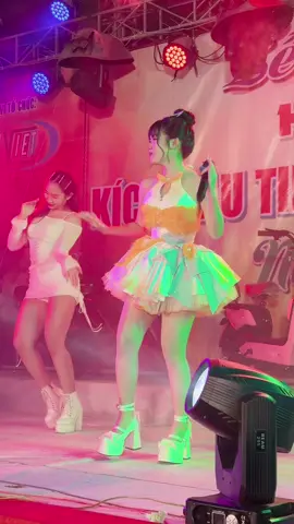 #duongaivy #viraltiktok #htmentertainment @𝐃𝐮̛𝐨̛𝐧𝐠 𝐀́𝐢 𝐕𝐲 @𝐃𝐮̛𝐨̛𝐧𝐠 𝐀́𝐢 𝐕𝐲 