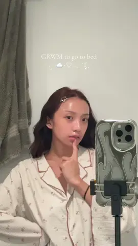 GRWM for bed 🌙☁️ ft my current skincare routine! i am literally so obsessed over @Demaf US right now (not an advertisement) but their products have healed my skin barrier so much especially as a sensitive and dry girly! and it’s been perfect for colder and drier weather!  skincare products 🎀: de:maf here-oh my first serum de:maf panthenol 30% wonder drops de:maf squalene barrier cream de:maf jojoba oil multibalm  @Biodance Store US collagen toner pads  @Solawave skincare wand #skincare #beauty #grwm #fyp #SelfCare 