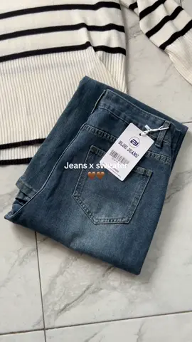 Jeans x sweater🤎 #jeans #jeanshighwaist #jeanswanita #jeansoutfit #outfit 
