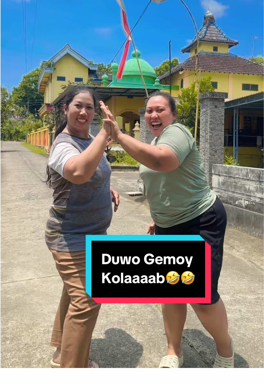 Kolab nya wnita Gemoy😜🤣 #joget #jogetviral #jogettiktok  #fypシ゚viral🖤tiktok #tulungagung24jam 