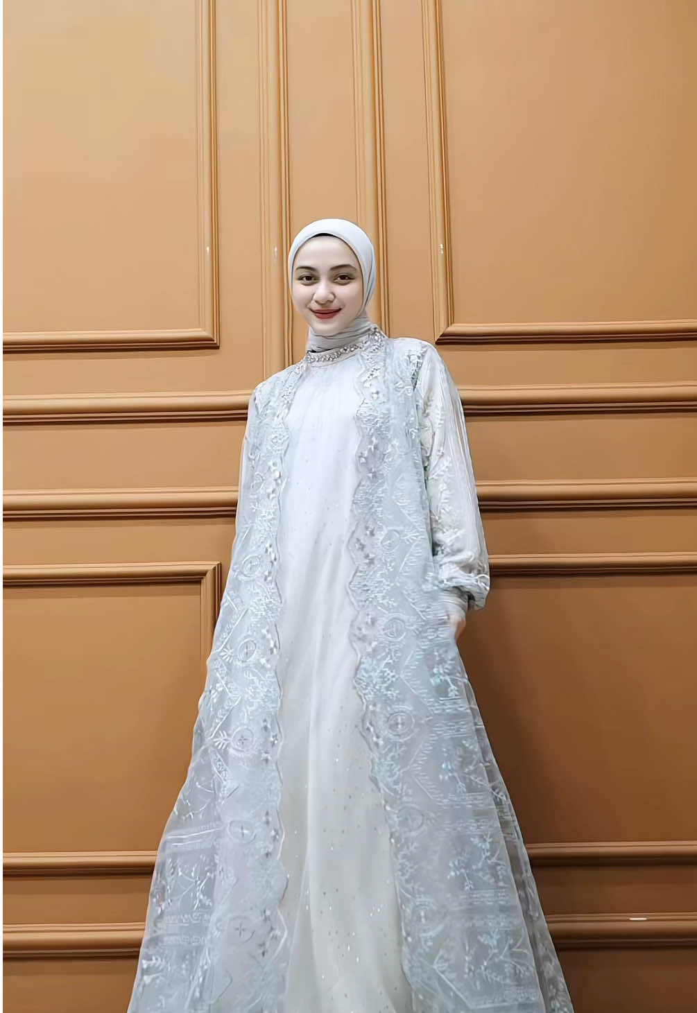 A masterpiece of elegance — Kalifa Dress brings out the soft sophistication within you🤍 #aisyalinastore #gamiscantik #gamisstylish #gamiskekinian #gamisterbaru 
