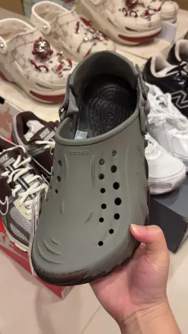 Crocs echo gum ពាក់ខែ ភ្លៀងត្រូវម៉ាច់ 🔥🔥