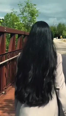 رحلت وماتركت الا الحنين وخيبة الآمال 