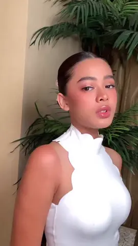 aqeela kena sunburn yang kalo di sentuh itu sakit bgt,perih🥺 tapi dia tetep semangat buat lomba padel terus full energi,salut bgt sii sama kamu cimitt🥺guys jangan lupa nonton nya di tv ya harqeel kita udaa effort ke bali kena sunburn buat hibur kita 🫶🏻🥺 #harqeel #aqeelacalista  #harryvaughan 