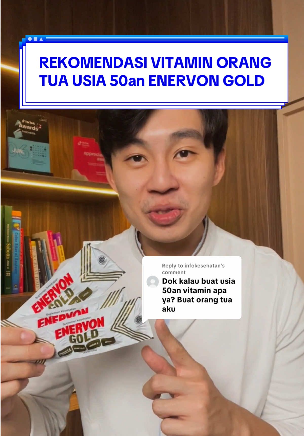 Replying to @infokesehatan Kalau mama papa udah mulai sering bilang ‘kok gampang capek ya’, ini tandanya tubuhnya lagi butuh dukungan vitamin tambahan 💛 Enervon Gold punya kombinasi vitamin C, E, B kompleks, dan mineral penting buat bantu tetap aktif di usia 50-an. Yang penting, aman buat lambung jadi bisa diminum tiap hari 👍 #EnervonGold #VitaminUntukOrangtua #vitaminlansia #vitaminotak 