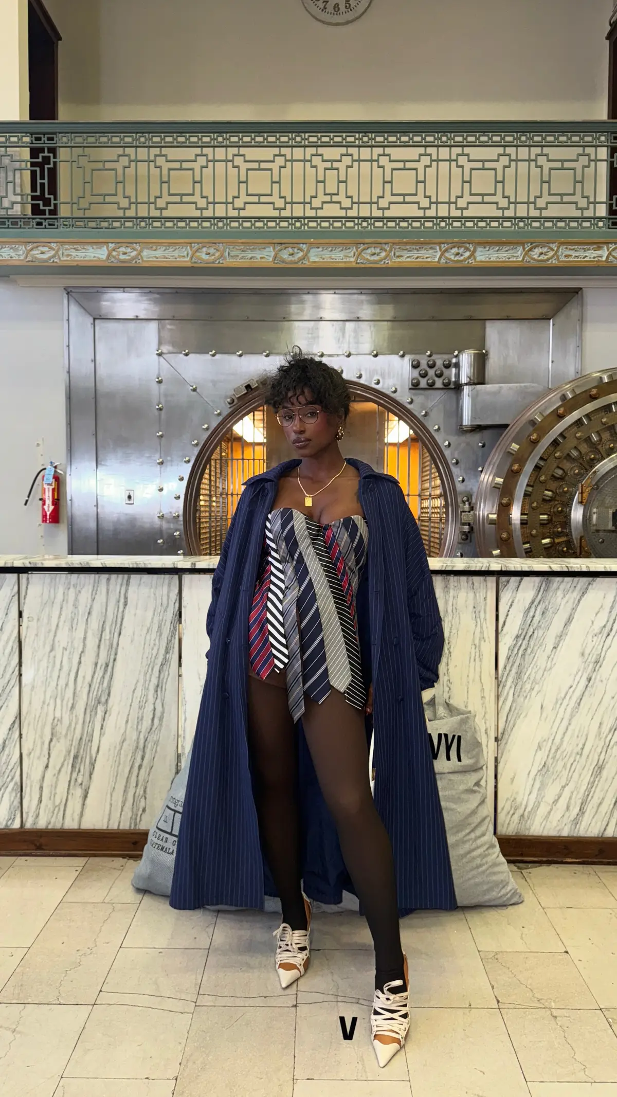 #frenchbun #shopakira #ootn #falltrends #pinstripes #chicagofashionweek #corset #womenover30 #fallmakeuptrend #blacktiktoks 