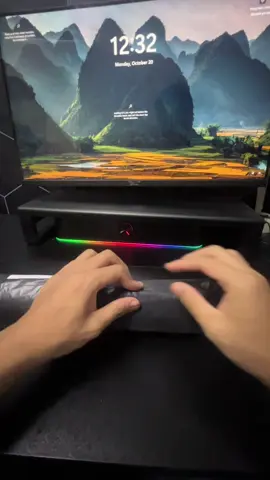 New mousepad landing in the house yoo! #techtok #viralvideo #viral #mousepad 