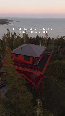 POV: you finally check off the stay that’s been sitting on your bucket list for years 🏡✨ Perched 30 feet above the coast in Broad Cove, Nova Scotia, this dreamy one-bedroom tower offers panoramic views of the ocean and forest below 📸 #novascotia #canada #explorecanada #beautifulhotels 