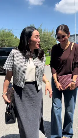 นายกฯอิ๊งค์และคุณเอม เดินทางเข้าเยี่ยมดร.ทักษิณ ชินวัตร ณ เรือนจำคลองเปรม @@ingshin21##แพทองธารชินวัตร