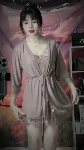 Mlem mlem #thoitrangnu #reviewquanao #macdepmoingay #outfit #phoidoxinh 