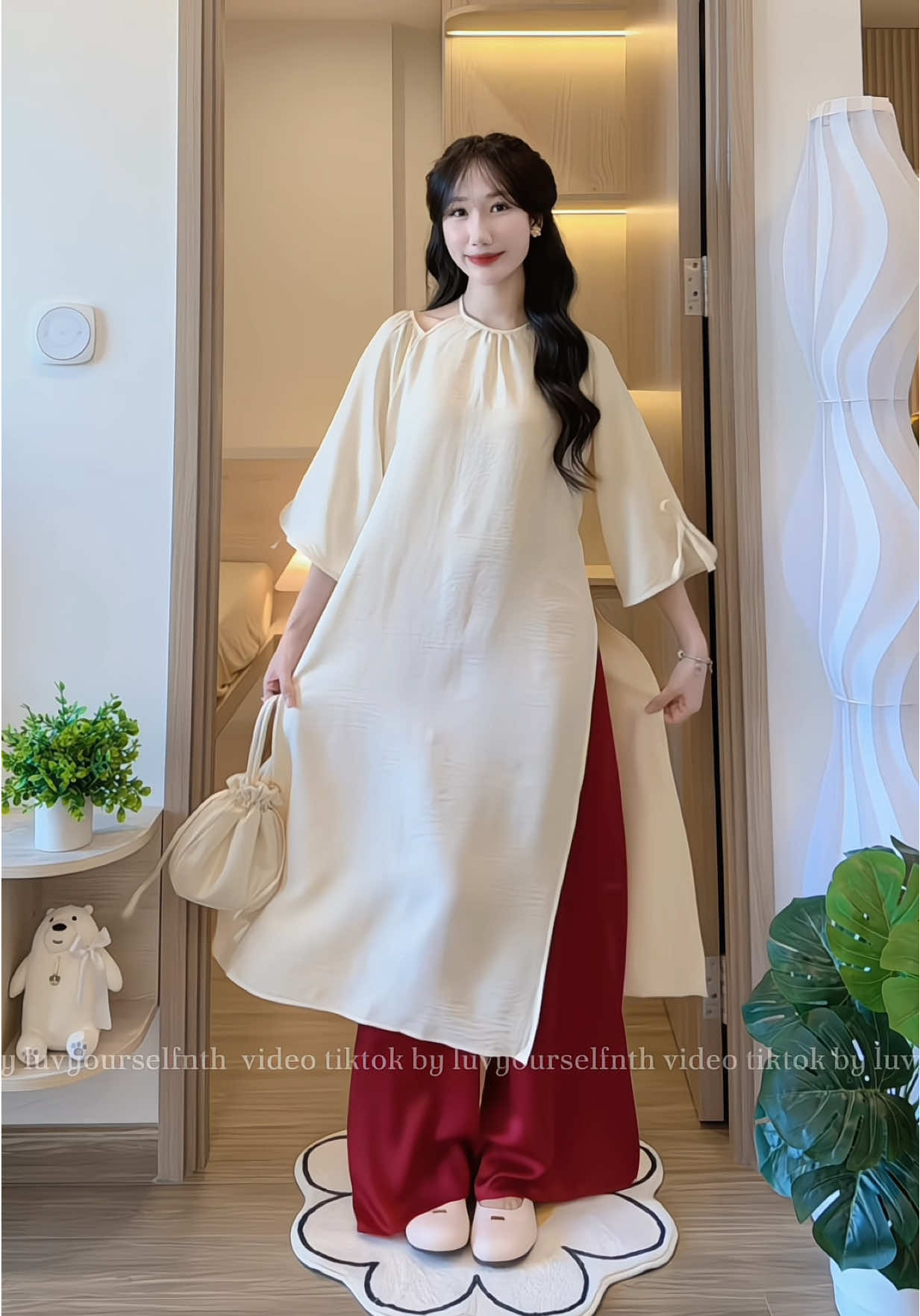 Áo dài cổ yếm vừa xinh vừa trẻ trung năng động ý @Havana #havanadanang #luvyourselfnth #aodai #aoyem #aodaitet